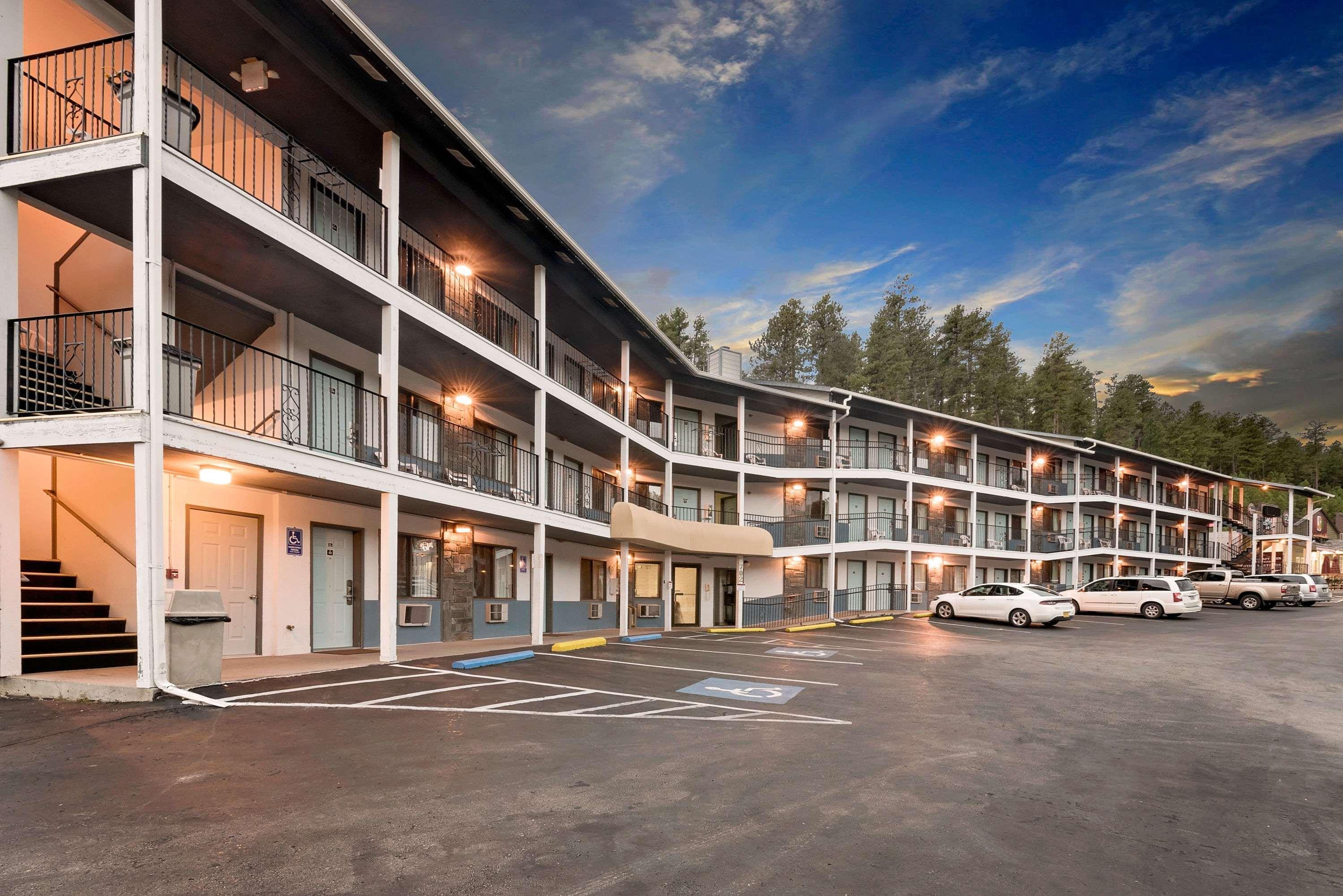 Super 8 By Wyndham Keystone/Mt. Rushmore Eksteriør billede